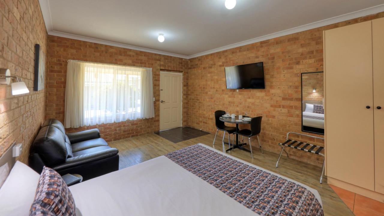 Bridges On Meninya Motel & Apartments Moama Extérieur photo