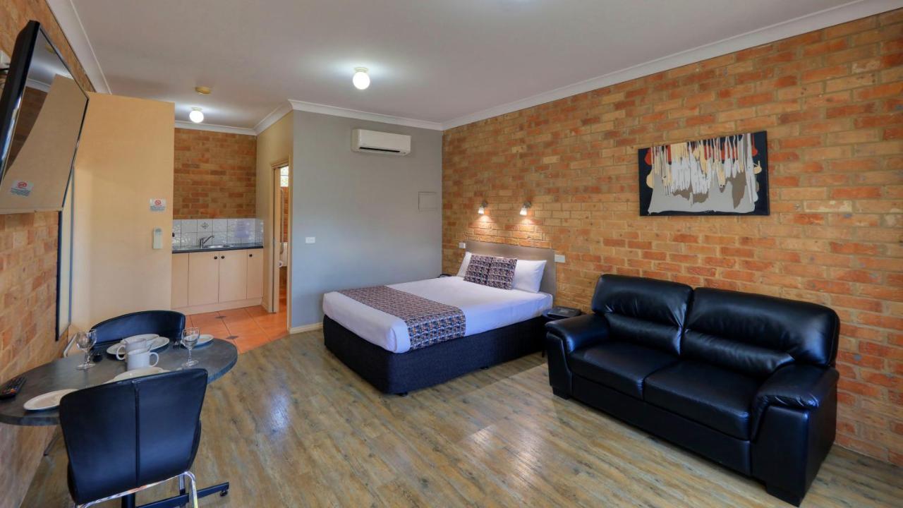 Bridges On Meninya Motel & Apartments Moama Extérieur photo
