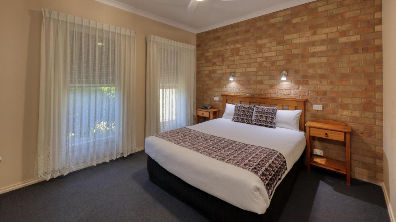 Bridges On Meninya Motel & Apartments Moama Extérieur photo