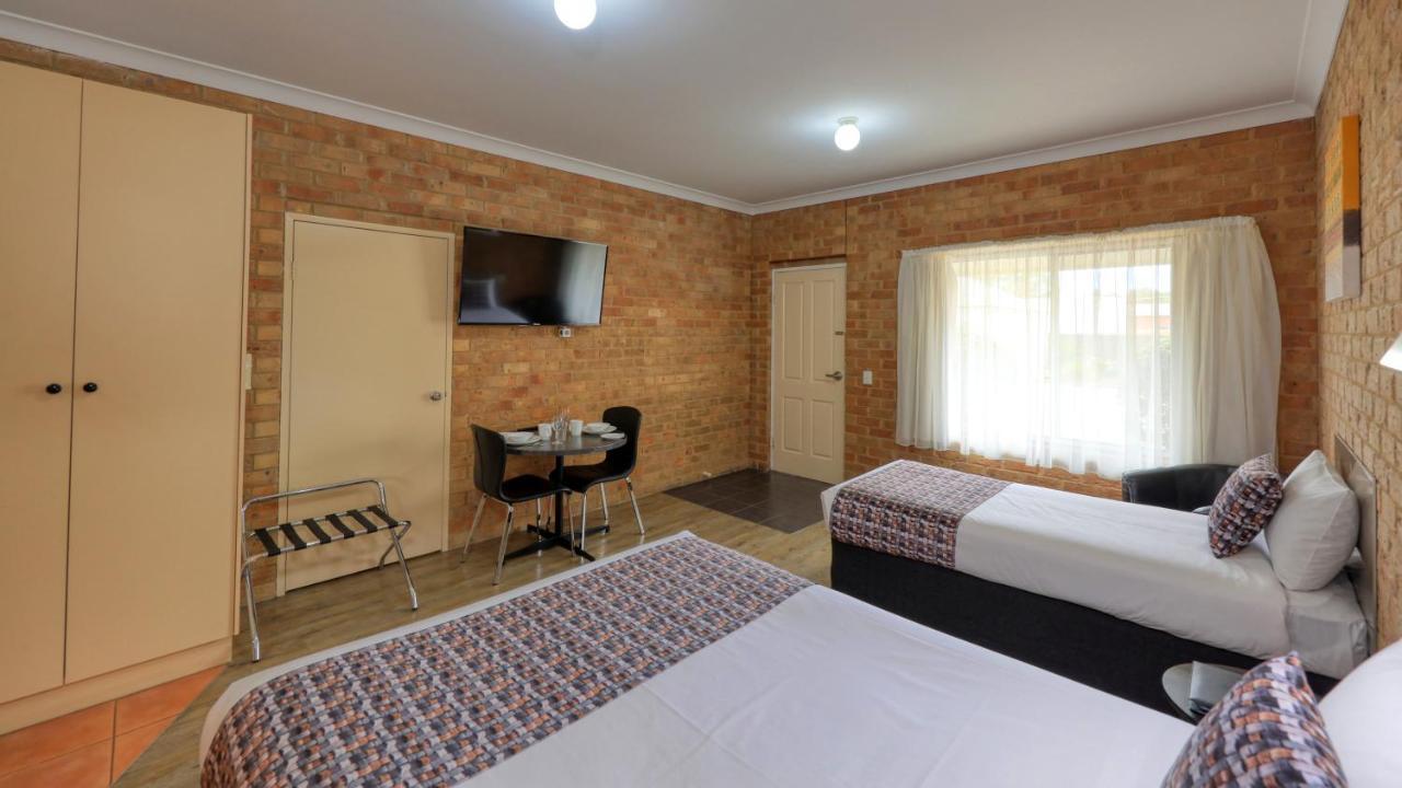 Bridges On Meninya Motel & Apartments Moama Extérieur photo