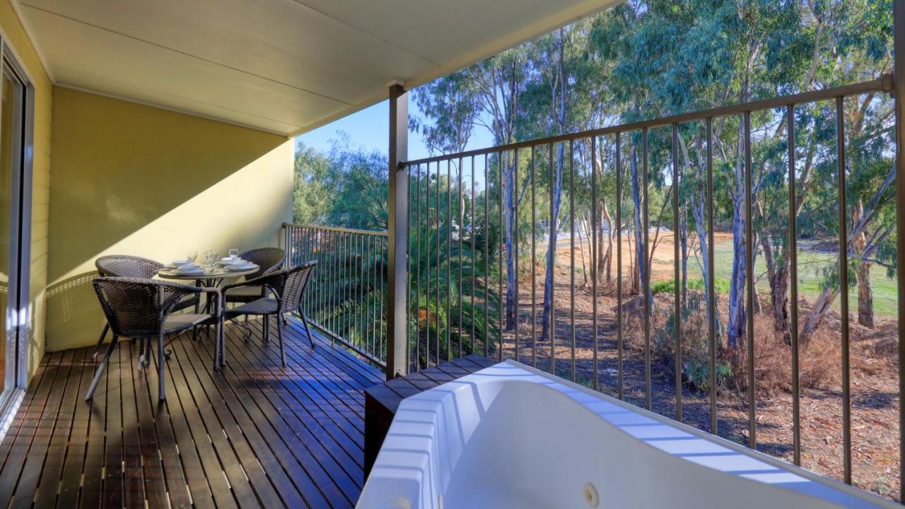 Bridges On Meninya Motel & Apartments Moama Extérieur photo